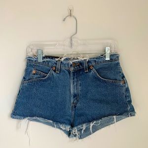 ✨Vintage Levi’s Orange Tab Cut-Off Denim Shorts✨